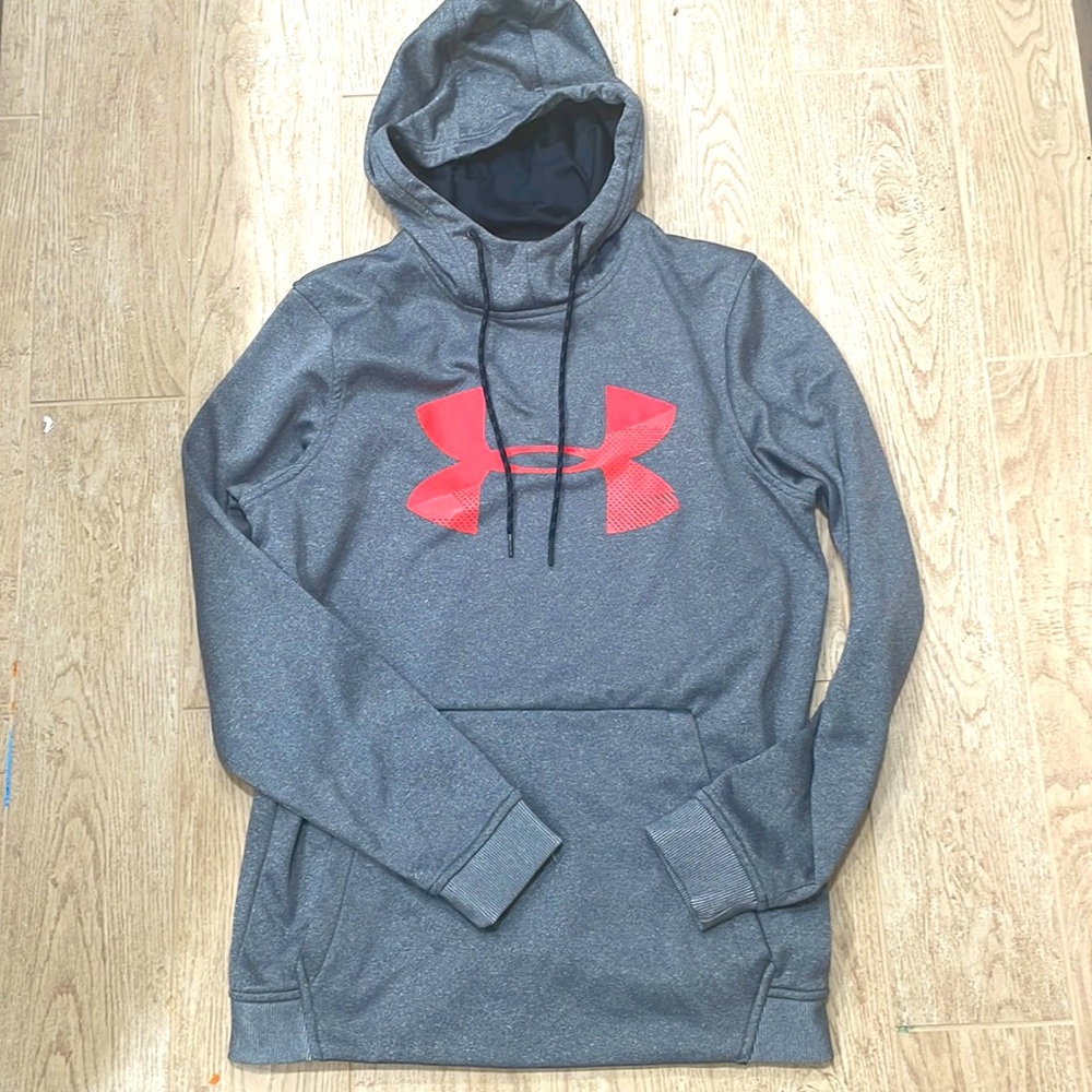 Loose fit Under Armour hoodie, non-smoker home gray with red logo